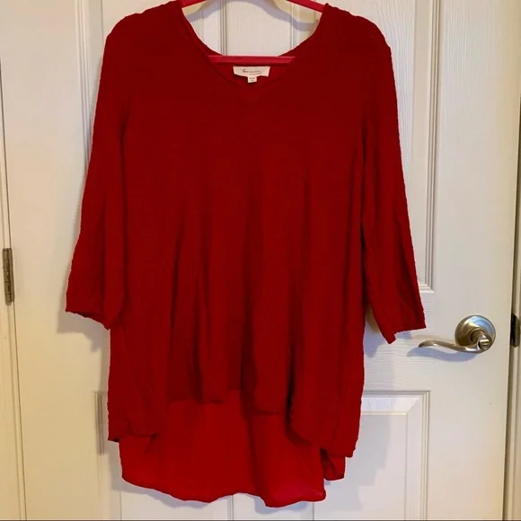 Two by Vince Camuto Lightweight Sweater - Picture 3 of 11